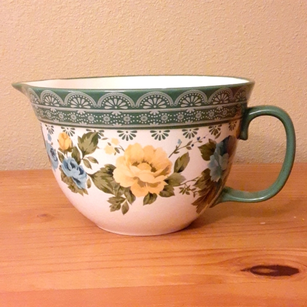 Pioneer Woman batter bowl